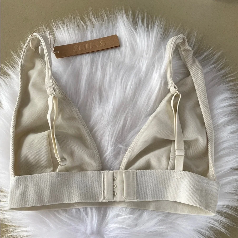 NWT Skims Cotton rib plunge bralette size x small color bone